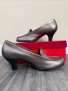 Aerosoles Bronze Approx. 2.5 in. Heel Loafers